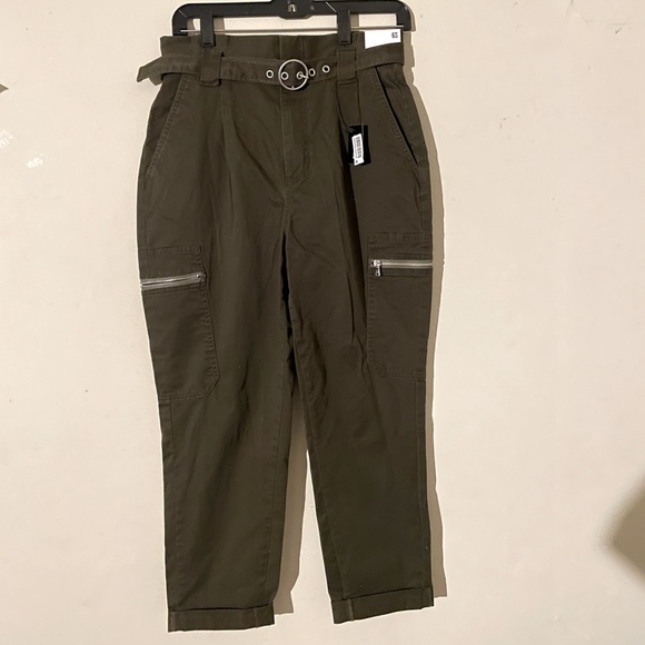 Cropped Cargo Pants - Picture 2 of 4